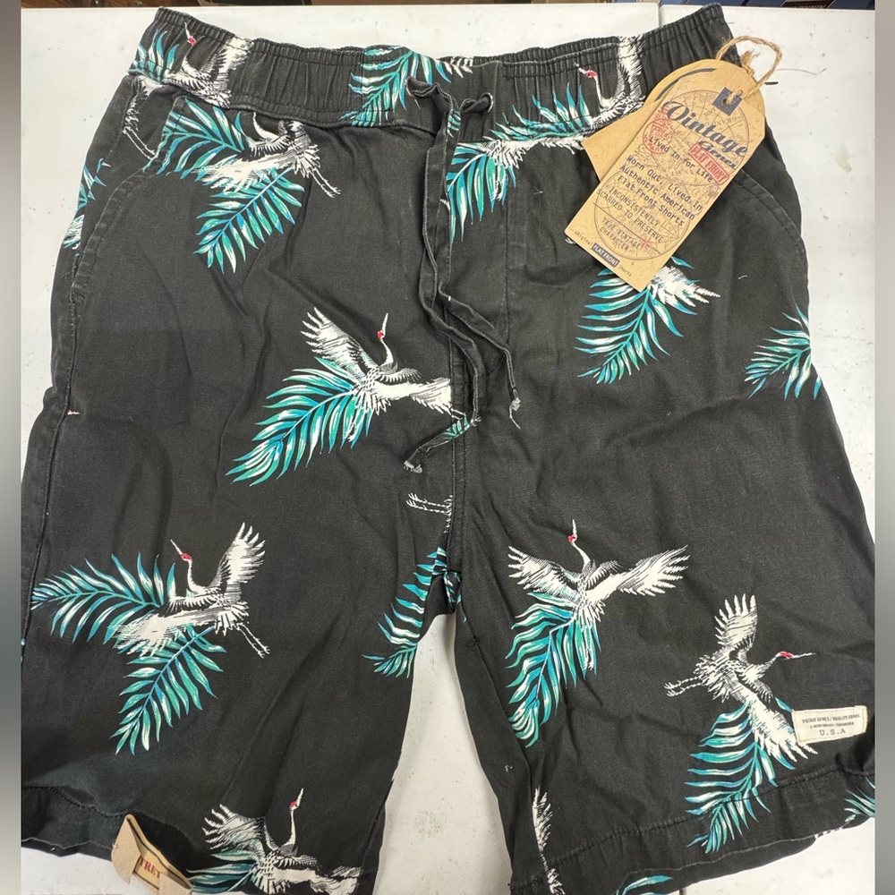 Men’s slim fit shorts - size small